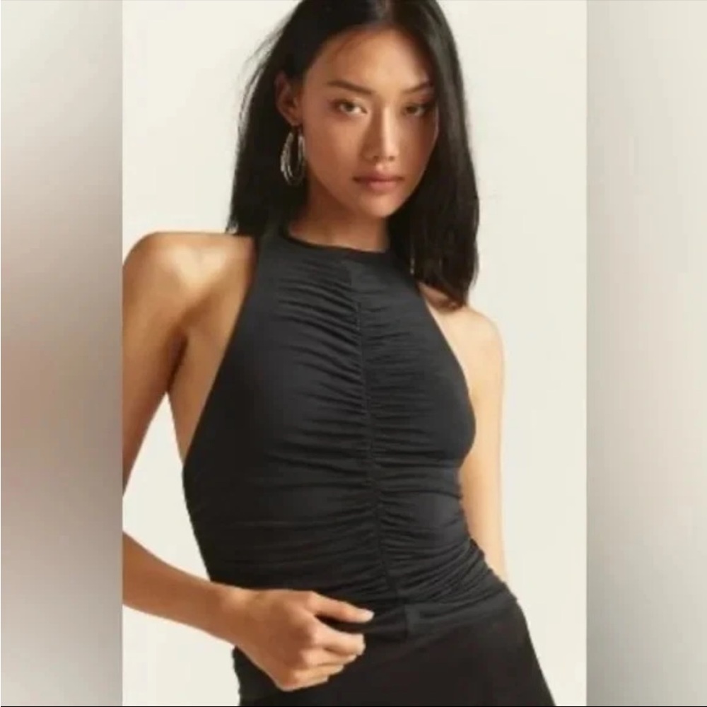NWT Pilcro Anthropologie Ruched Reversible tank in Black size Small